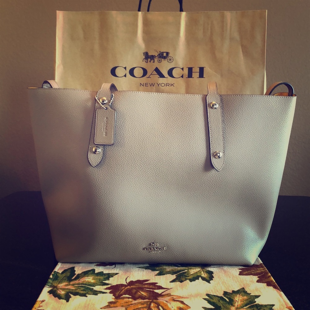 Authentic Coach Market Tote ✨NWT! 👜